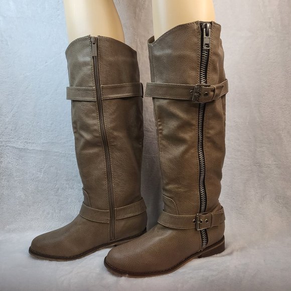 * Comfortable Beige Knee High Flat Riding Boots - Picture 2 of 8